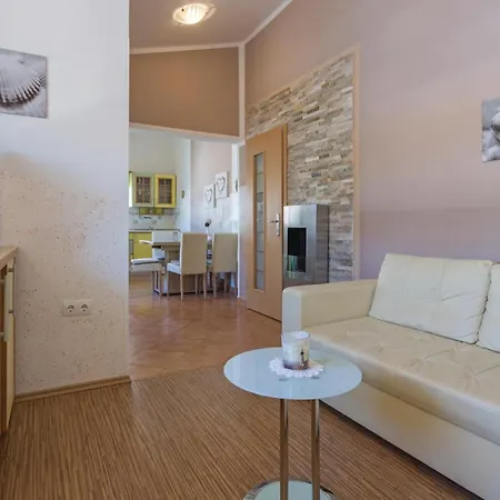 Three-bedroom Betiga With A Fireplace 02 Barbariga