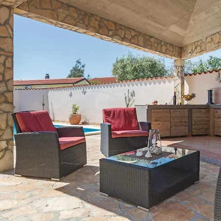 Gorgeous In Betiga With Wifi Holiday home *