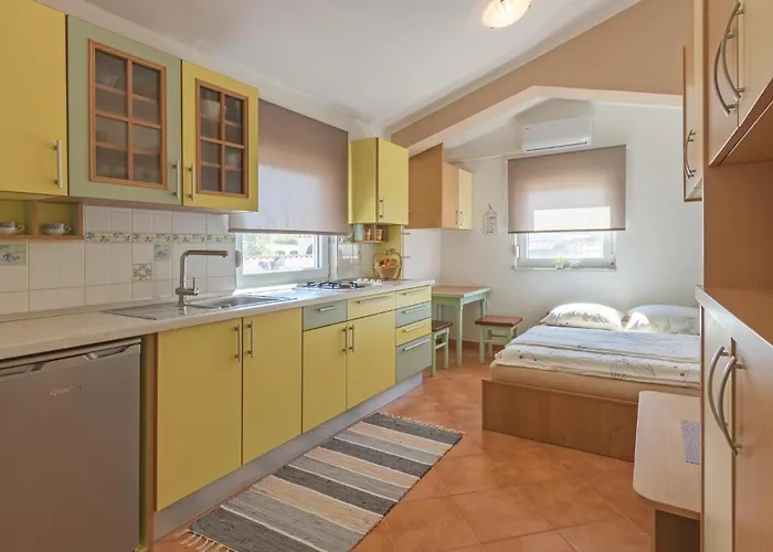 Three-bedroom Betiga With A Fireplace 02