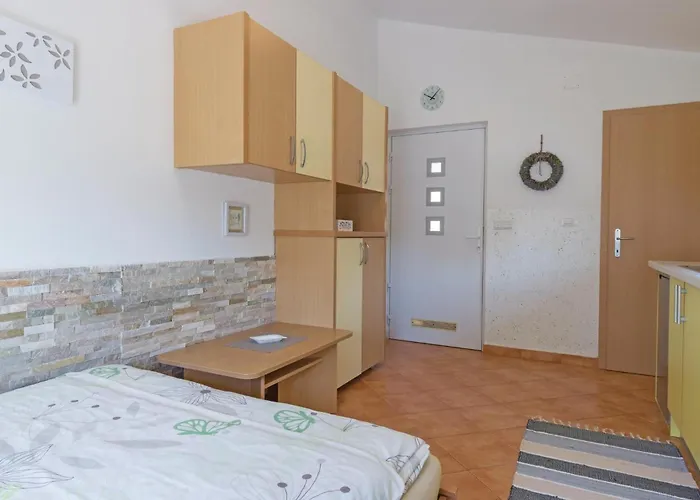 Three-bedroom Betiga With A Fireplace 02