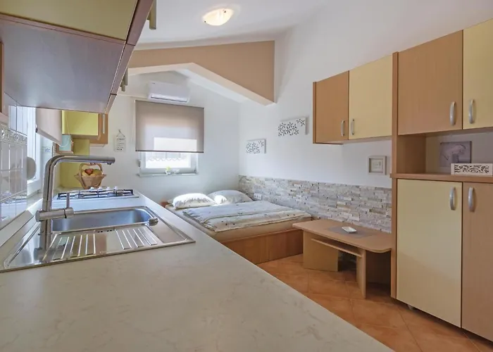 Three-bedroom Betiga With A Fireplace 02 Barbariga