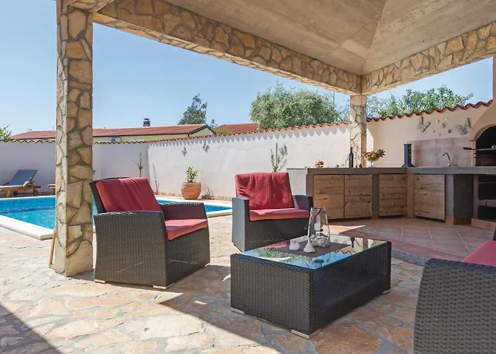 Three-bedroom Betiga With A Fireplace 02 Semesterbostad *