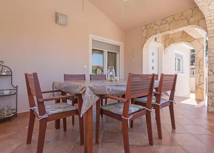 Three-bedroom Betiga With A Fireplace 02 Semesterbostad